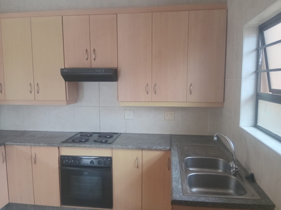 To Let 3 Bedroom Property for Rent in Amalinda Eastern Cape